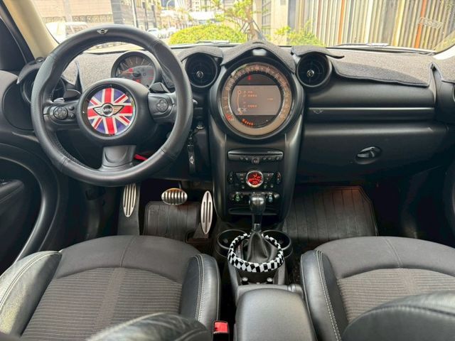 【預約賞車即享網路優惠價】1.6T Cooper S 改新款英國尾燈 原鈑件 換檔撥片 恆溫 中控螢幕 IKEY 定速  第5張相片