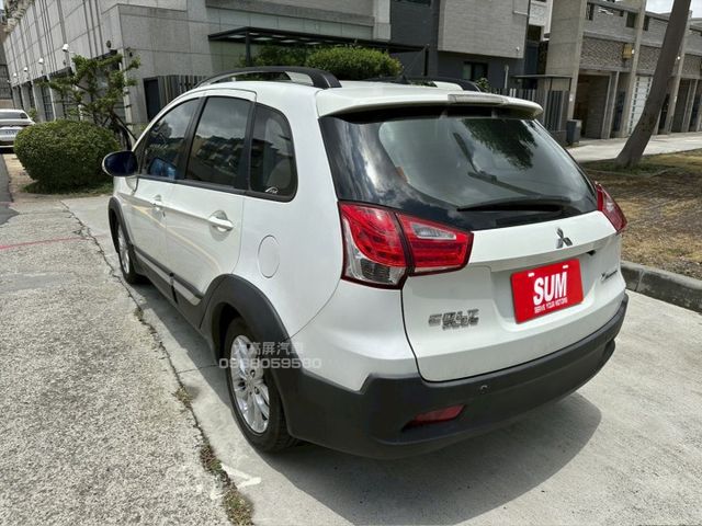 【預約賞車即享網路優惠價】1.5L X-Sports跨界豪華型 原鈑件 前後霧燈 方向盤快控鍵 恆溫 中控螢幕 IKEY  第2張相片