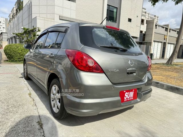【預約賞車即享網路優惠價】1.8L 頂級 後霧燈 方向盤快控鍵 恆溫空調 中控螢幕 IKEY 定速巡航  第2張相片