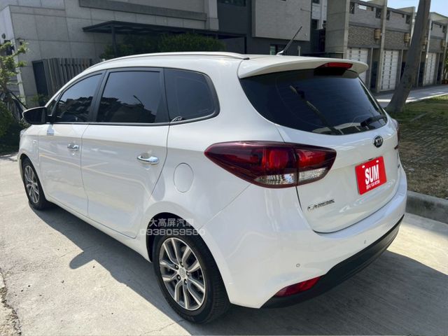【預約賞車即享網路優惠價】1.7T 柴油科技版 5+2 原鈑件 恆溫空調 分區溫控 中控螢幕 衛星導航 定速  第2張相片