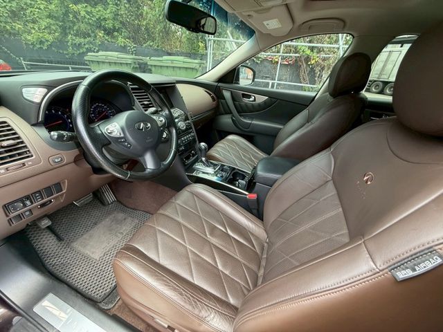 【預約賞車即享網路優惠價】3.5L Luxury 4WD 電動天窗 分區溫控 電動椅 IKEY 衛星導航 定速 環景  第3張相片