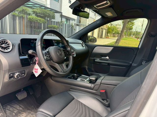 【預約賞車即享網路優惠價】1.3T 原鈑件 換檔撥片 分區溫控 電動椅 中控螢幕 IKEY 定速 自動停車 電尾門  第3張相片