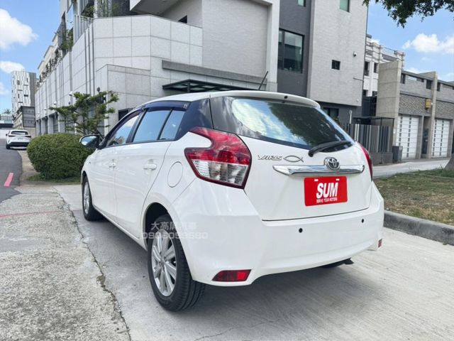 【預約賞車即享網路優惠價】1.5L 經典 原鈑件 後霧燈 CD音響主機 防盜系統 兒童安全鎖  第2張相片