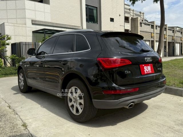 【預約賞車即享網路優惠價】2.0T TDI quattro LED日行燈 全景天窗 換檔撥片 分區溫控 電動椅 定速  第2張相片