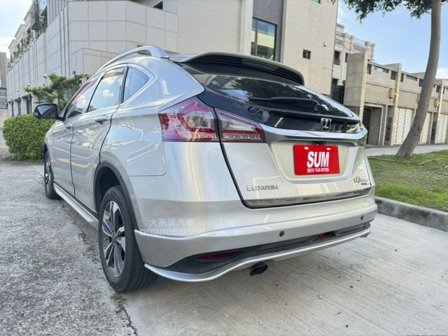 【預約賞車即享網路優惠價】1.8T 魅力型 原鈑件 天窗 換檔撥片 恆溫 中控螢幕 IKEY 定速 環景 抬頭顯示器  第2張相片