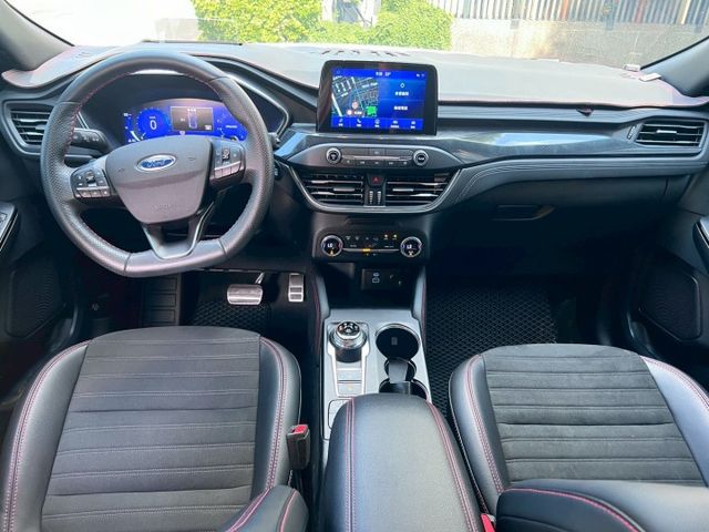 【預約賞車即享網路優惠價】2.0T ST-Line 原鈑 換檔撥片 分區溫控 電動椅 導航 IKEY 定速 環景 ACC  第5張相片