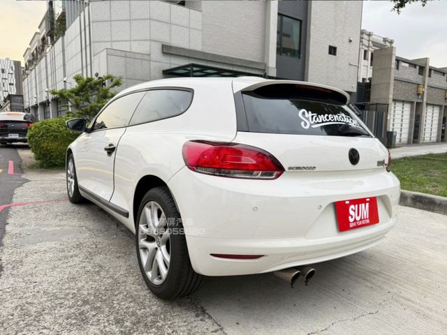 【預約賞車即享網路優惠價】1.4T TSI 原鈑件 前後霧燈 空力套件 換檔撥片 中控螢幕 定速巡航  第2張相片