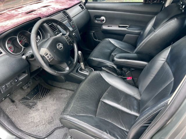 【預約賞車即享網路優惠價】1.8L 後霧燈 方向盤快控鍵 恆溫空調 中控螢幕 倒車影像 IKEY 定速巡航  第5張相片