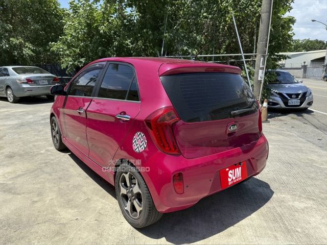 【預約賞車即享網路優惠價】1.2L 時尚版 前後霧燈 方向盤快控鍵 中控螢幕 IKEY 電動折疊後視 ISOFIX  第2張相片