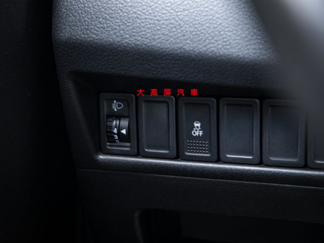 【預約賞車即享網路優惠價】1.0T GLX LED日行燈 方向盤快控鍵 換檔撥片 恆溫空調 IKEY 定速巡航 循跡防滑  第18張相片