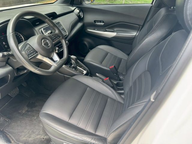 【預約賞車即享網路優惠價】1.5L 智行旗艦版 空力套件 方向盤快控鍵 恆溫 IKEY  中控螢幕 環景  第3張相片