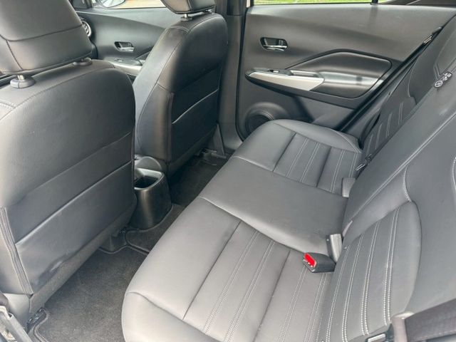 【預約賞車即享網路優惠價】1.5L 智行旗艦版 空力套件 方向盤快控鍵 恆溫 IKEY  中控螢幕 環景  第4張相片