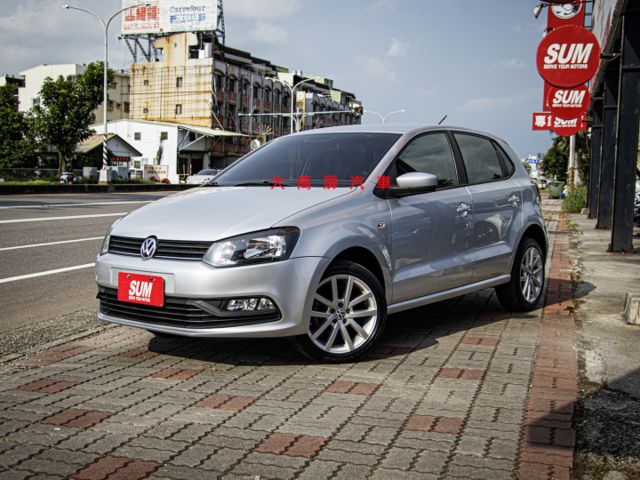 【預約賞車即享網路優惠價】1.6L CL 原鈑件 前霧燈 中控螢幕 倒車影像 後座分離倒覆  第2張相片