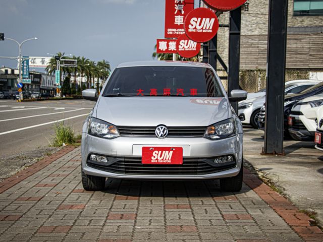 【預約賞車即享網路優惠價】1.6L CL 原鈑件 前霧燈 中控螢幕 倒車影像 後座分離倒覆  第3張相片