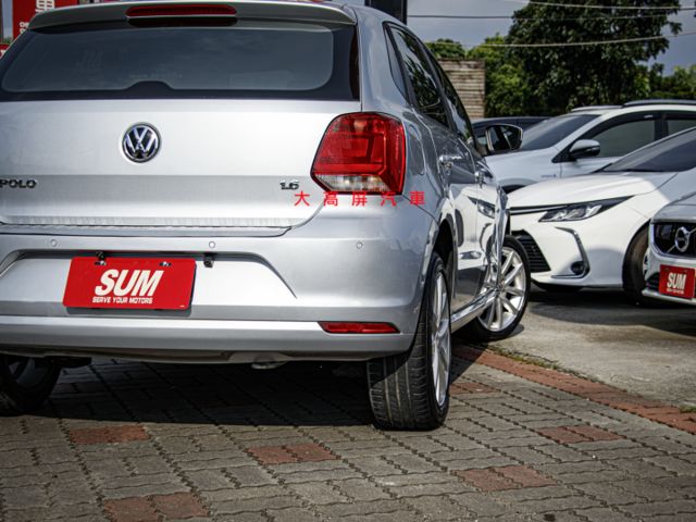 【預約賞車即享網路優惠價】1.6L CL 原鈑件 前霧燈 中控螢幕 倒車影像 後座分離倒覆  第8張相片