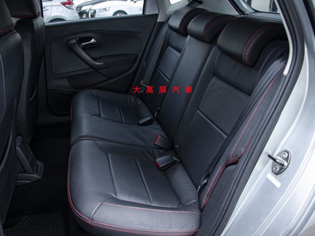 【預約賞車即享網路優惠價】1.6L CL 原鈑件 前霧燈 中控螢幕 倒車影像 後座分離倒覆  第10張相片