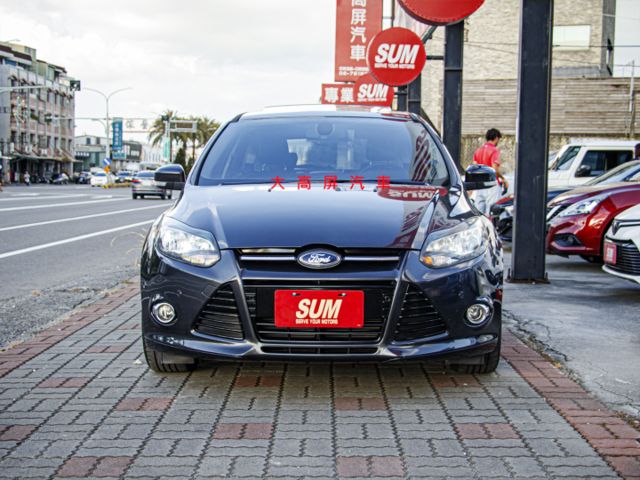 【預約賞車即享網路優惠價】2.0L 汽油運動型 原鈑件 空力套件 天窗 分區溫控 中控螢幕 導航 定速 自動停車  第3張相片