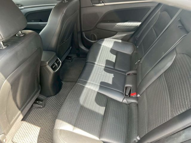 【預約賞車即享網路優惠價】1.6T 柴油尊貴型 升級Sport方向盤 多定速 原鈑件 中控螢幕 衛星導航  第4張相片