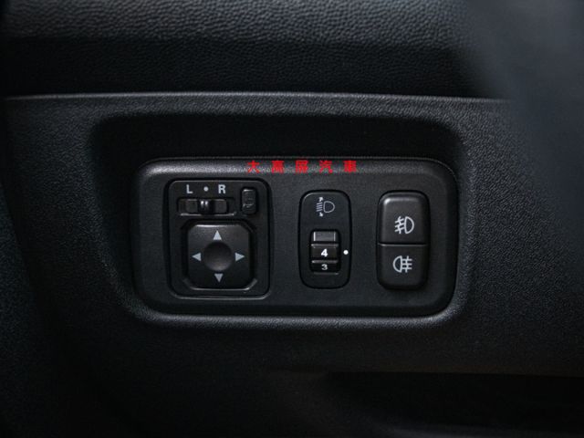 【預約賞車即享網路優惠價】1.5L 輕鬆型 原鈑件 LED日行燈 恆溫空調 IKEY 電動尾門 循跡防滑  第17張相片