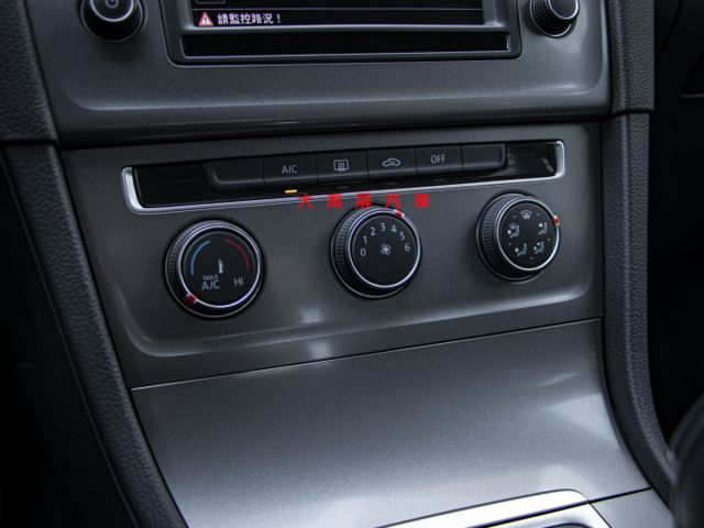 【預約賞車即享網路優惠價】1.2T TL 原鈑件 後霧燈 後座出風口 中控螢幕 藍牙通訊 循跡防滑  第15張相片