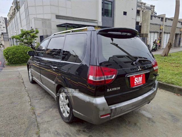 【預約賞車即享網路優惠價】2.0L 6人座 前霧燈 方向盤音響控制 音響主機 第三排座椅 倒車雷達  第2張相片