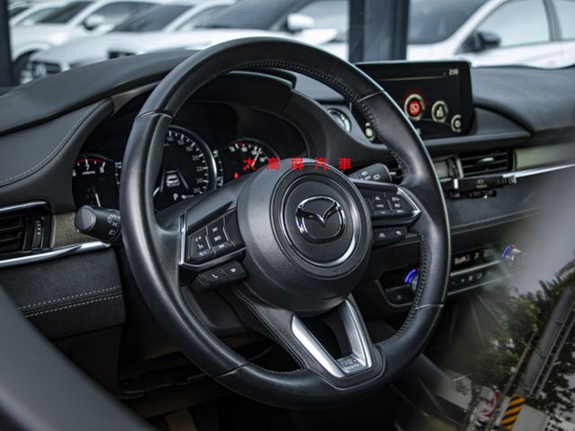 【預約賞車即享網路優惠價】2.5L Signature 原鈑件 換檔撥片 分區溫控 電動椅 IKEY 環景 定速 ACC  第12張相片