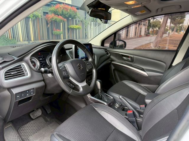 SX4 S-CROSS  第6張相片