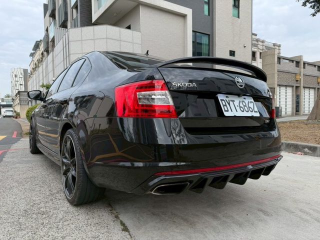 【2.0 RS版 RAYS鋁圈 黑化】歡迎同行盤調～力拼全台最低價！讓您買到最實惠的價格  第2張相片