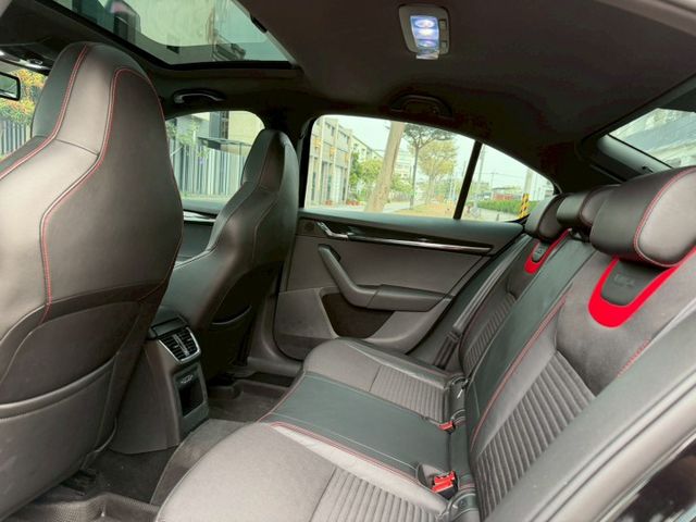 【2.0 RS版 RAYS鋁圈 黑化】歡迎同行盤調～力拼全台最低價！讓您買到最實惠的價格  第4張相片