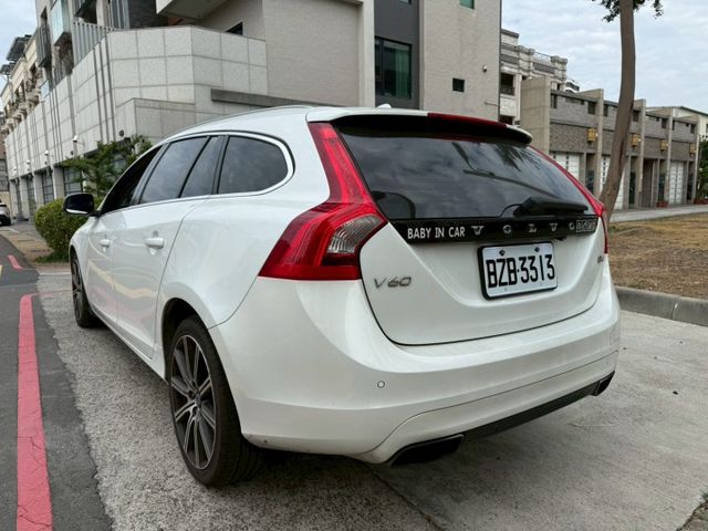 【D4豪華運動版】歡迎同行盤調～力拼全台最低價！讓您買到最實惠的價格  第2張相片