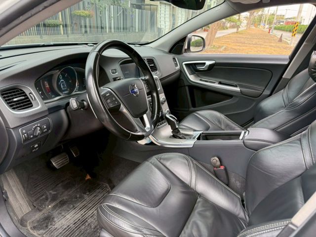 【D4豪華運動版】歡迎同行盤調～力拼全台最低價！讓您買到最實惠的價格  第3張相片