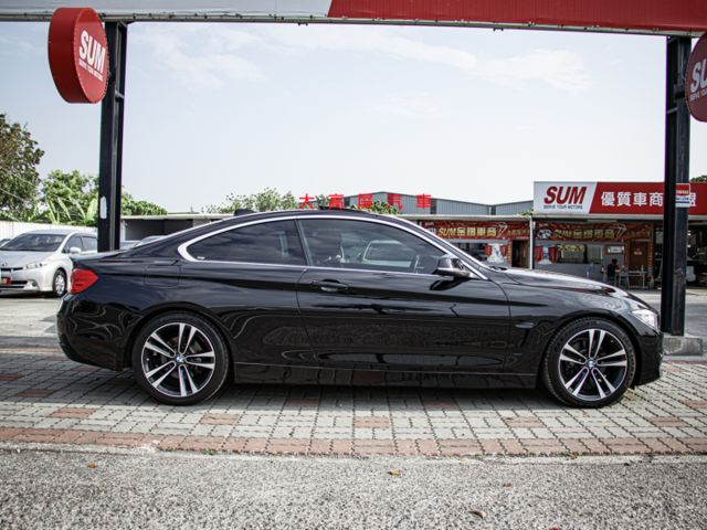 【預約賞車即享網路優惠價】2.0T Sport Line 2D 天窗 換檔撥片 分區溫控 電動椅 IKEY 衛星導航  第5張相片