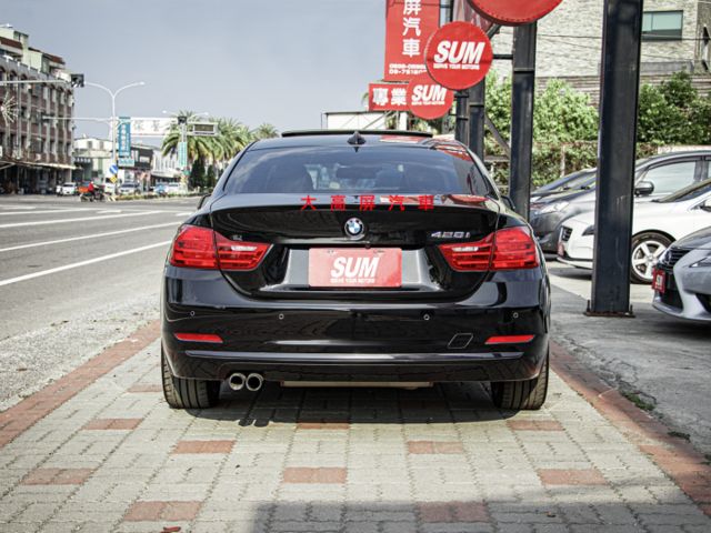 【預約賞車即享網路優惠價】2.0T Sport Line 2D 天窗 換檔撥片 分區溫控 電動椅 IKEY 衛星導航  第7張相片