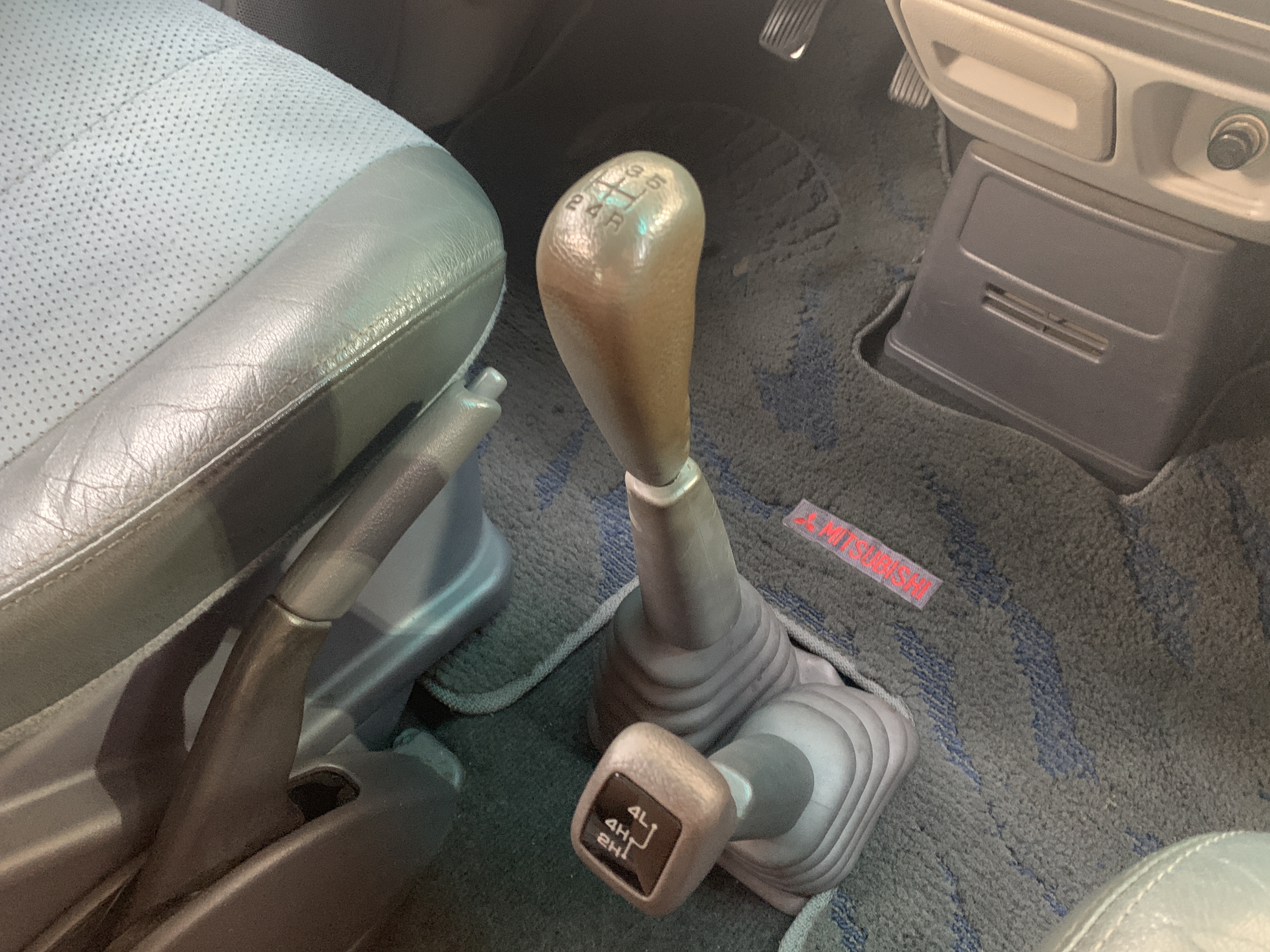 SPACE GEAR 四輪傳動 7人座客貨2用車 無待修 誠可議-歡迎電洽  第9張相片