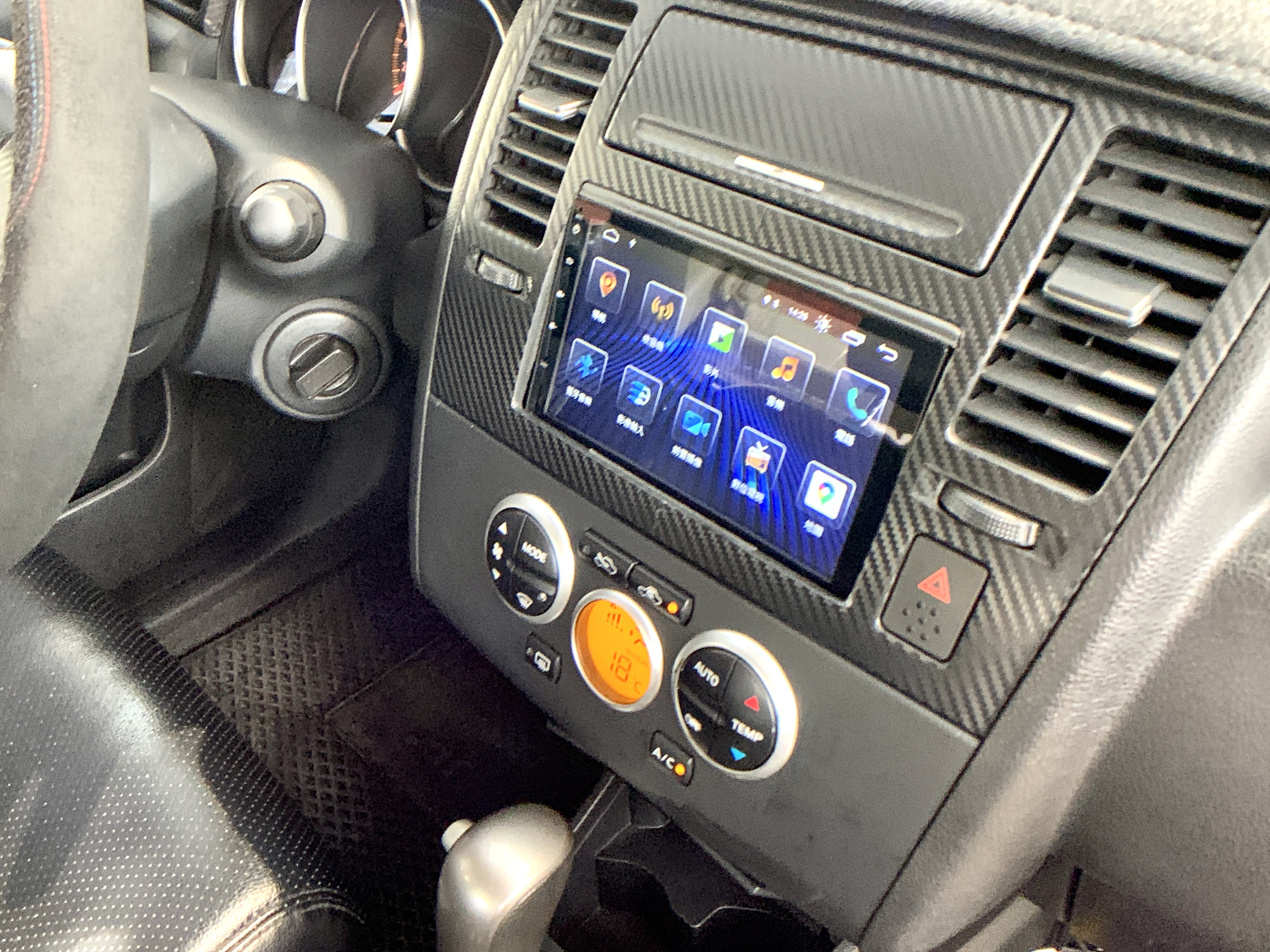 TIIDA 5門 認證車 無待修 里程保證 誠可議  第5張相片