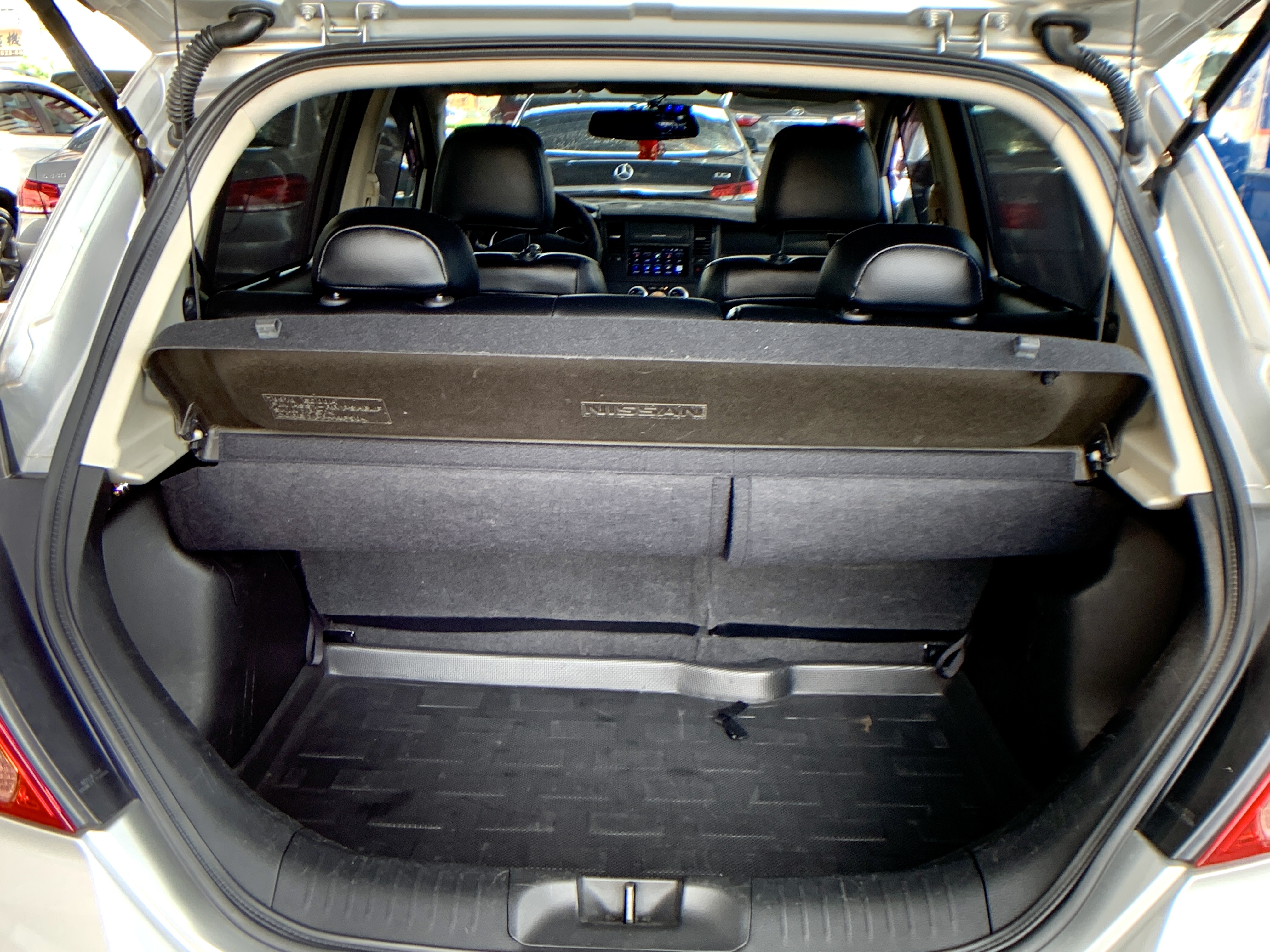 TIIDA 5門 認證車 無待修 里程保證 誠可議  第7張相片