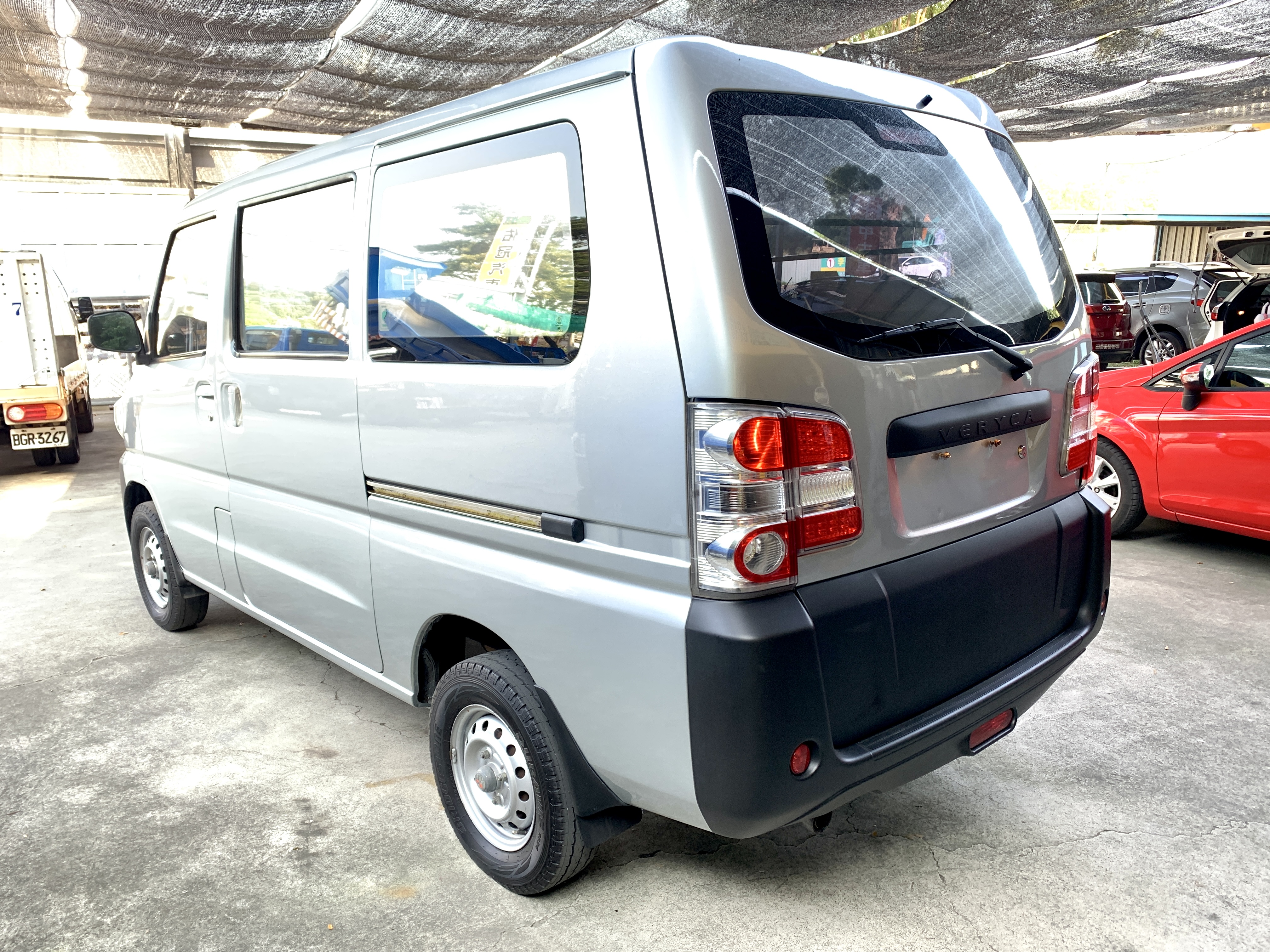菱利veryca 1.3 貨車版 2人座 認證車 無待修無泡水無事故  第6張相片