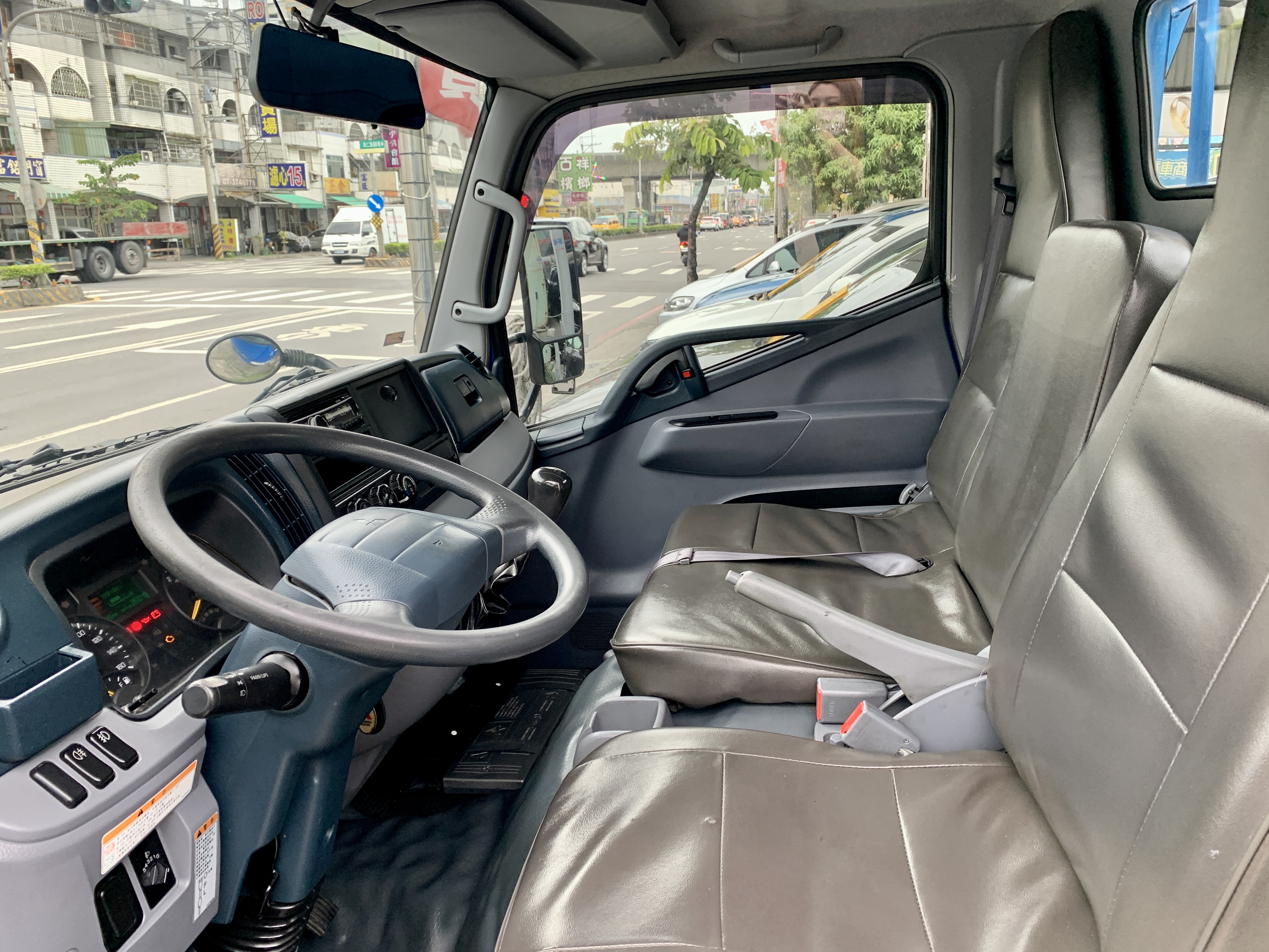 堅達 11.5尺 可認證 無待修 無漏油 引擎有力 車斗可客製 歡迎電洽  第9張相片