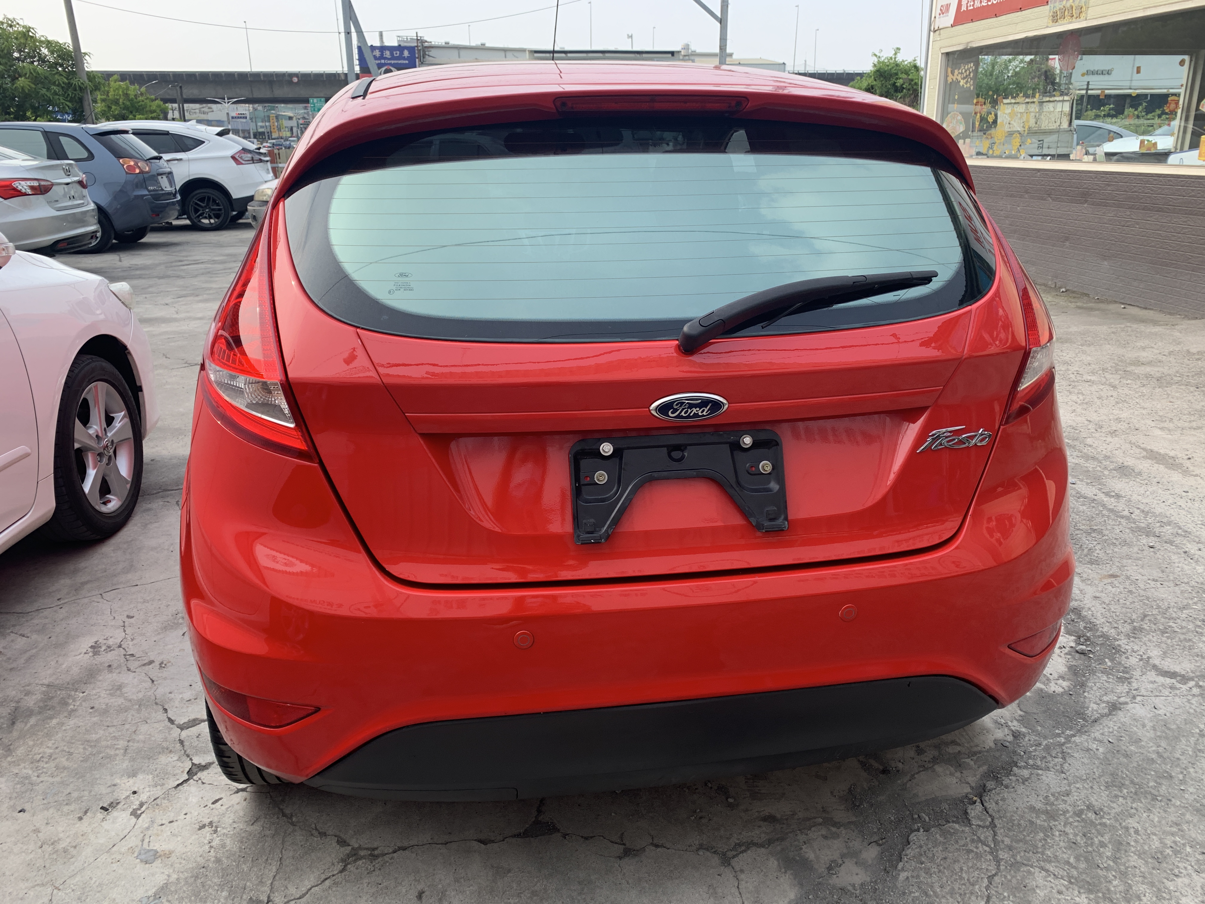 5D 己認證代步車 小車好停省稅金 無待修無泡水無事故 里程保證   第5張相片