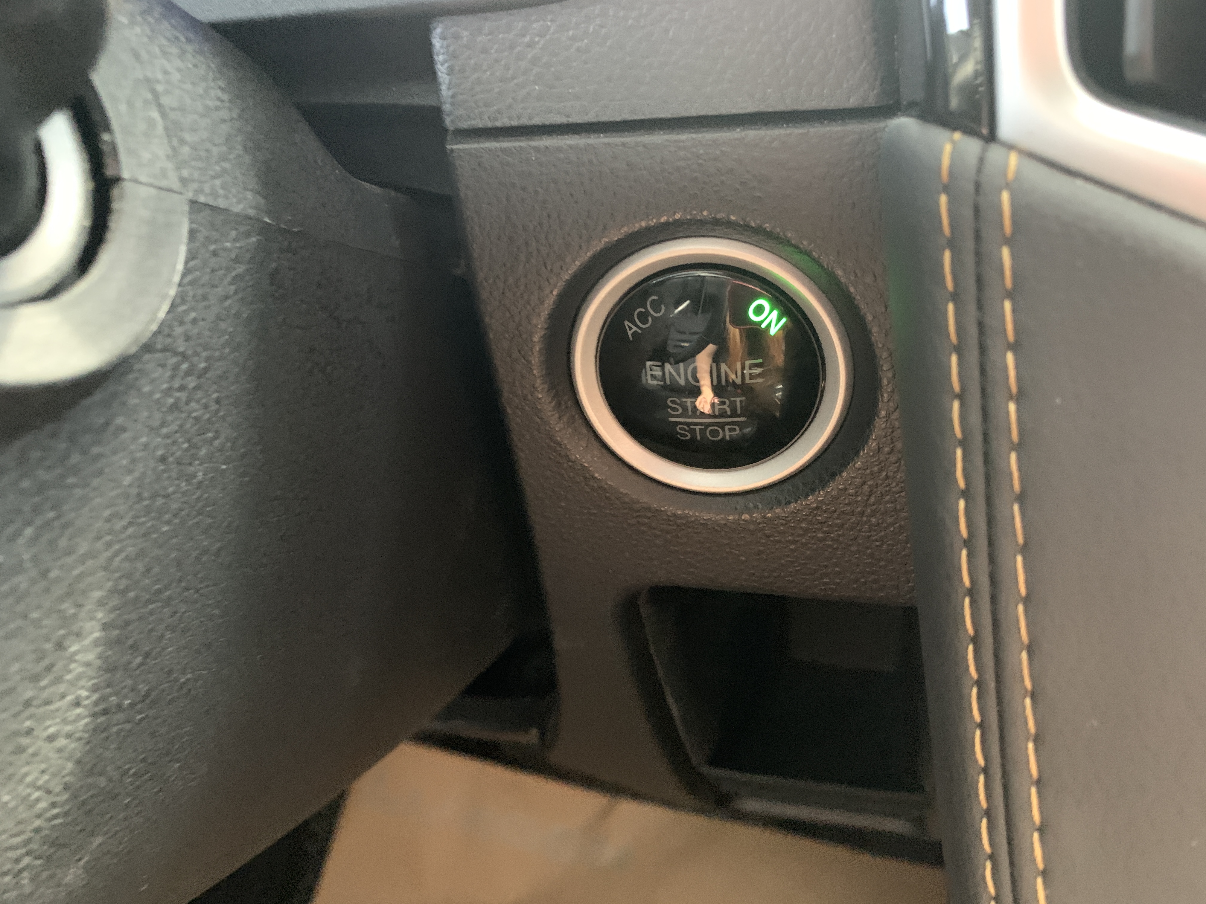 U6 GT 僅跑4.5萬 己認證 無待修無泡水無事故 誠可議 歡迎電洽  第10張相片