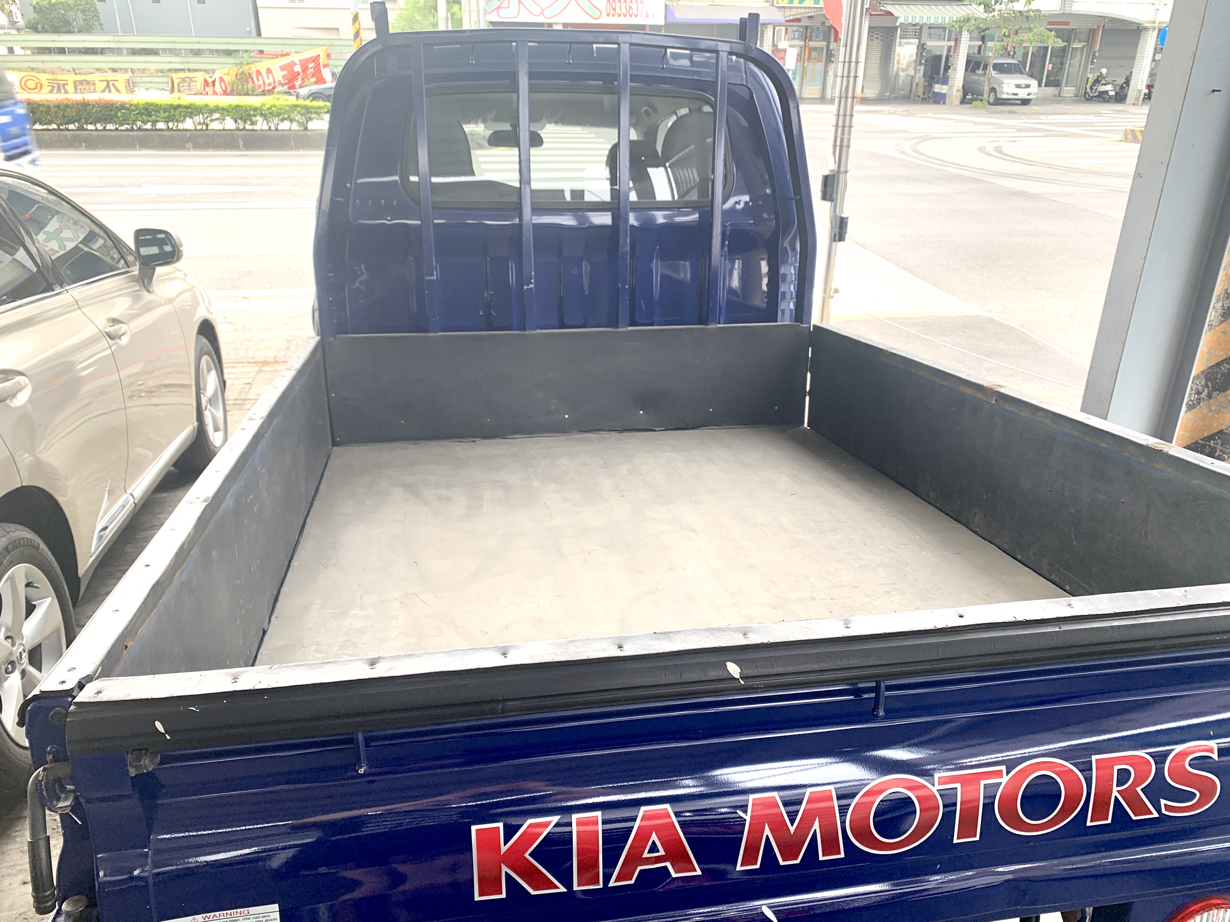 KIA 卡旺 雙箱貨車 6人座 車斗可客製化 可認證 無待修 車況極新 誠可議  第3張相片