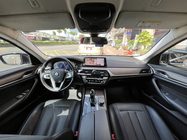 成交只要10X萬 可全貸 一手車庫車 原鈑件 無事故 正2019極智版 標配5AT自動駕駛 腳踢電動尾門 四門摸門感應  第5張相片