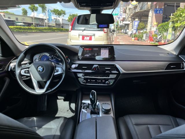 成交只要10X萬 可全貸 一手車庫車 原鈑件 無事故 正2019極智版 標配5AT自動駕駛 腳踢電動尾門 四門摸門感應  第10張相片
