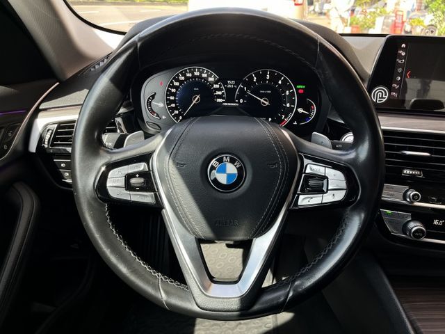 成交只要10X萬 可全貸 一手車庫車 原鈑件 無事故 正2019極智版 標配5AT自動駕駛 腳踢電動尾門 四門摸門感應  第13張相片