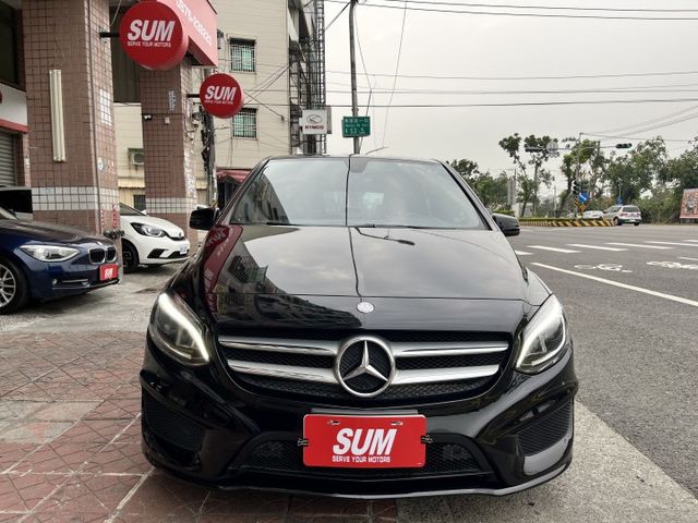 成交只要4X萬 一手車 原鈑件 有認證 有保固 小改款 可全貸月付僅7千 原廠選配AMG全車套件  主動煞車 自動停車  第2張相片