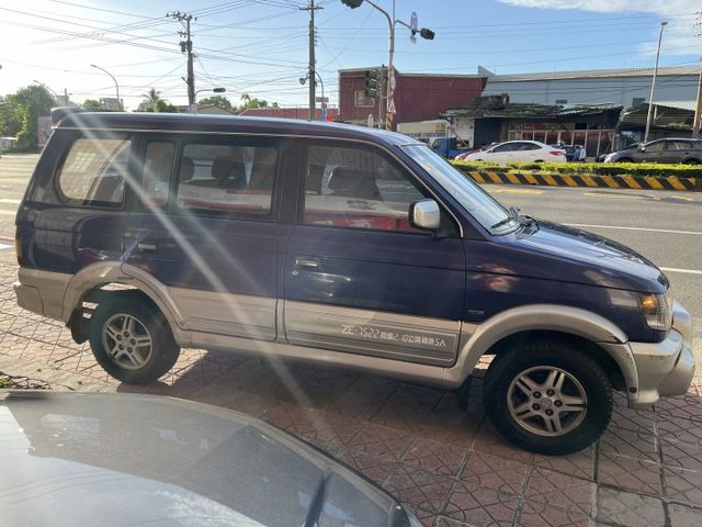 可全貸 阿伯一手自用車 都載人 沒載貨 內裝如新 只跑11萬 低里程 原鈑件無事故 無泡水 ABS 四門電動窗 好開好養  第4張相片