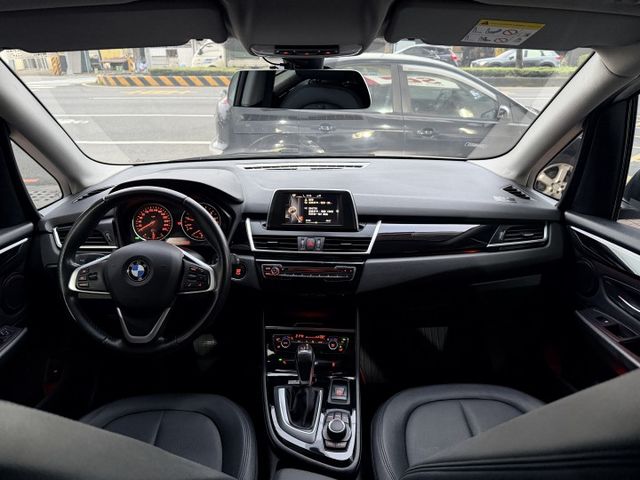 ✅挑戰最優車況，耗材都整理好了✅原鈑件有認證✅引擎+變速箱+方向機三大保固1年2萬✅腳踢電尾門✅iKEY✅摸門✅可全貸  第4張相片