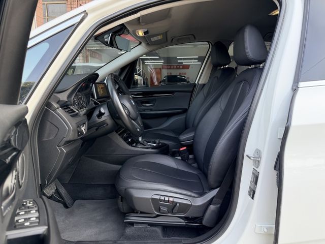 ✅挑戰最優車況，耗材都整理好了✅原鈑件有認證✅引擎+變速箱+方向機三大保固1年2萬✅腳踢電尾門✅iKEY✅摸門✅可全貸  第5張相片