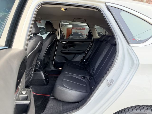 ✅挑戰最優車況，耗材都整理好了✅原鈑件有認證✅引擎+變速箱+方向機三大保固1年2萬✅腳踢電尾門✅iKEY✅摸門✅可全貸  第7張相片