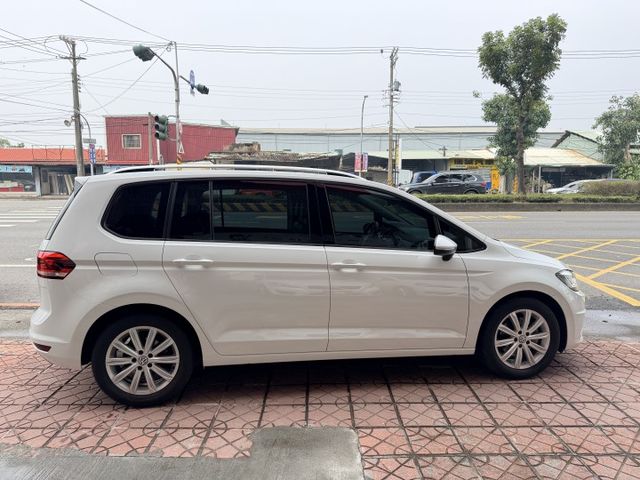 ✅一手車✅原鈑件✅7人座✅全速域自動跟車✅車道維持✅盲點偵測✅主動煞停✅無事故有認證✅引擎+變速箱等五大保固一年兩萬公里  第3張相片